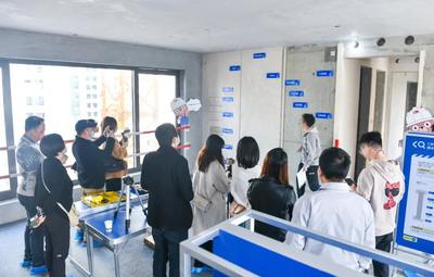 厦门旭辉首座透明工厂盛大开放，捅破买房